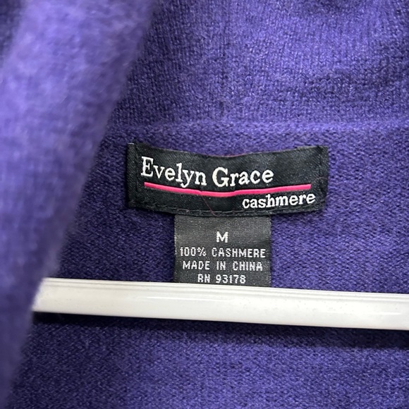 Evelyn Grace Purple Cowl Neck Cashmere Sweater Long Sleeve Size M - Picture 3 of 5